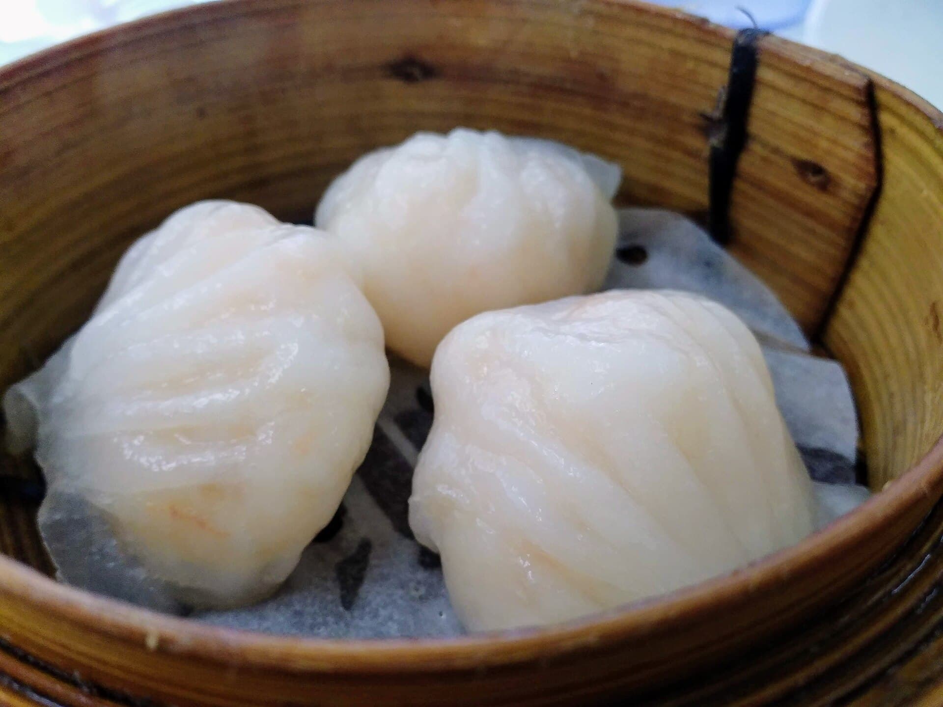 竹蒸笼内的虾饺特写,广府饮茶的经典框影